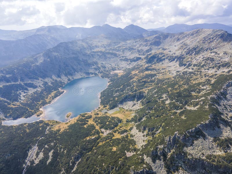 从空中看保加利亚的臭湖里拉山 库存图片