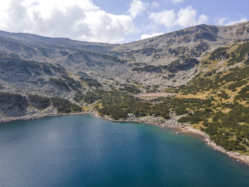 从空中看保加利亚的臭湖里拉山 库存照片