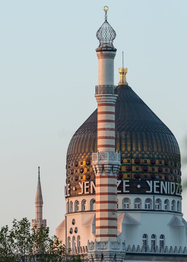 修造Yenidze的前香烟制造工厂在德累斯顿德国 库存图片 修造Yenidze的前香烟制造工厂在德累斯顿德国 库存图片