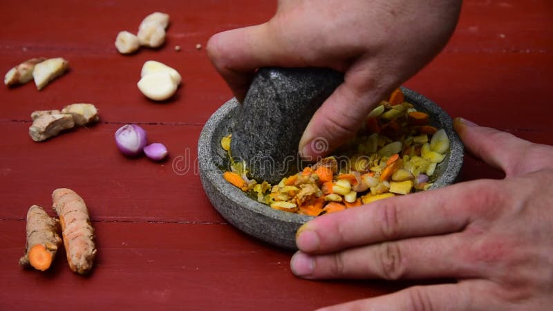 做新鲜的辣咖喱酱 影视素材