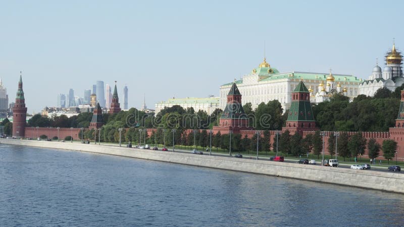 克里姆林宫和莫斯科河看法在莫斯科市在9月