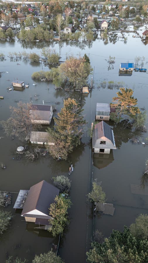 全球变暖洪水侵袭地球灾难风暴破坏自然灾害气候变化暴乱库存图片