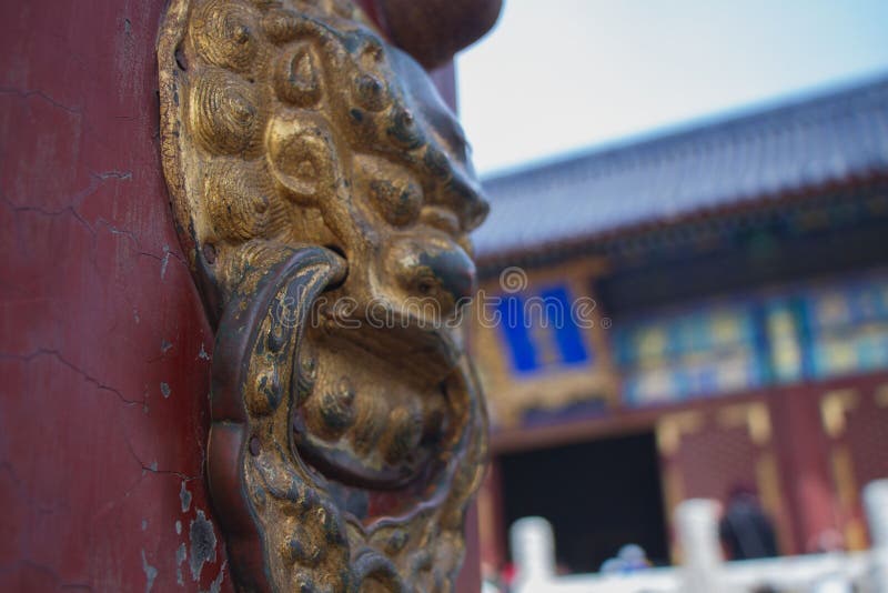 北京天坛公园传统铜门环