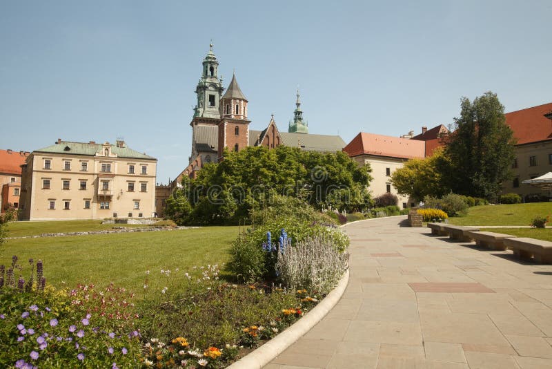 向Wawel城堡和大教堂，克拉科夫，波兰的路