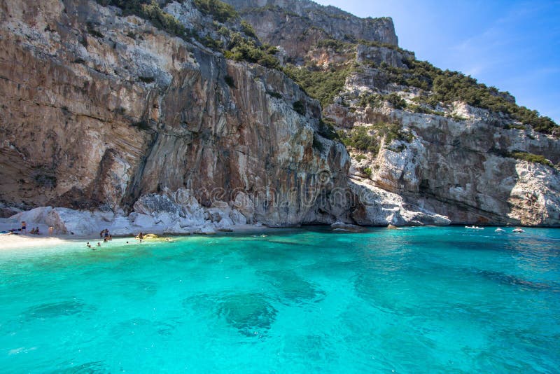 在撒丁岛海岛，意大利上的Cala Mariolu海滩
