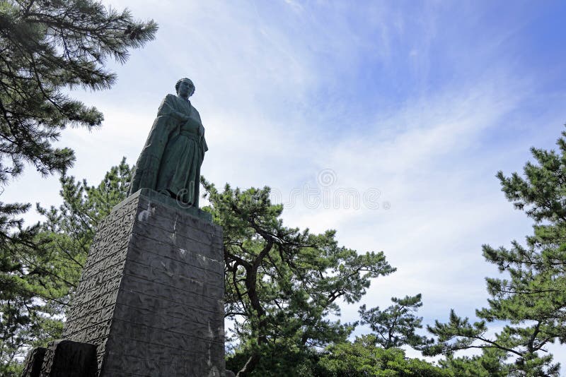日本北海道函馆市1836-1867年坂本两室雕像他是日本名人库存图片