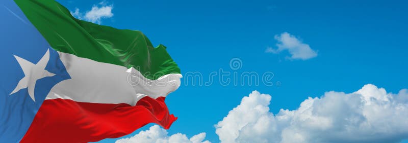 多云天背景中的垫底埃塞俄比亚索马里人国旗 向量例证