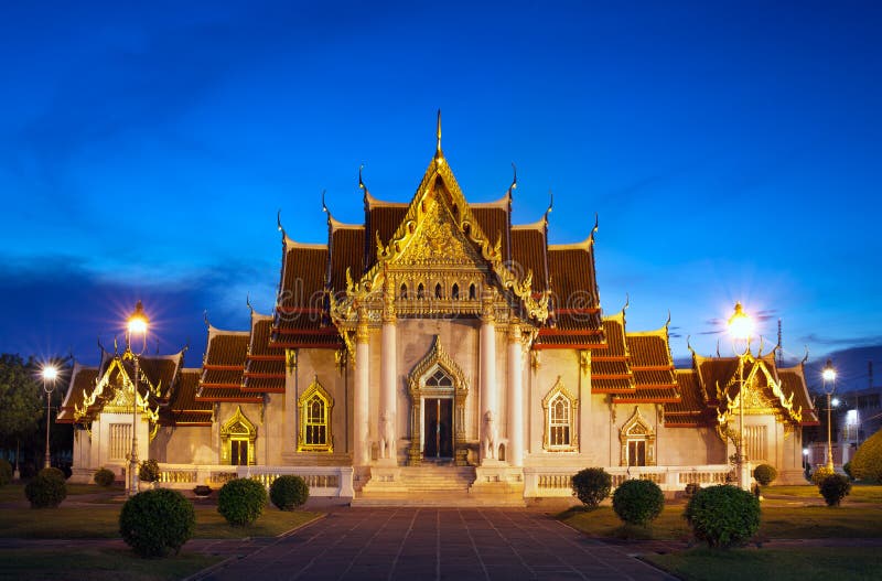 大理石寺庙(Wat Benchamabophit Dusitvanaram),主要旅游胜地,曼谷,泰国。 库存照片 大理石寺庙(Wat Benchamabophit Dusitvanaram),主要旅游胜地,曼谷,泰国。 库存照片