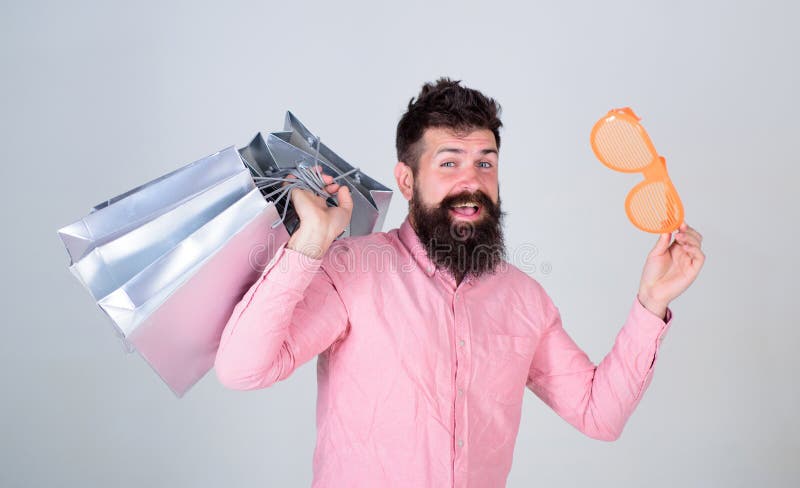 如何停止买您不需要的事 被购物占据心思 上瘾的消费者概念 人无忧无虑的有胡子的举行 图库摄影 如何停止买您不需要的事 被购物占据心思 上瘾的消费者概念 人无忧无虑的有胡子的举行 图库摄影