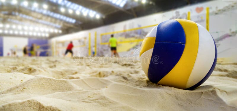 室内沙滩排球 在沙子的球