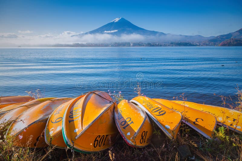 山富士和Kawaguchiko湖