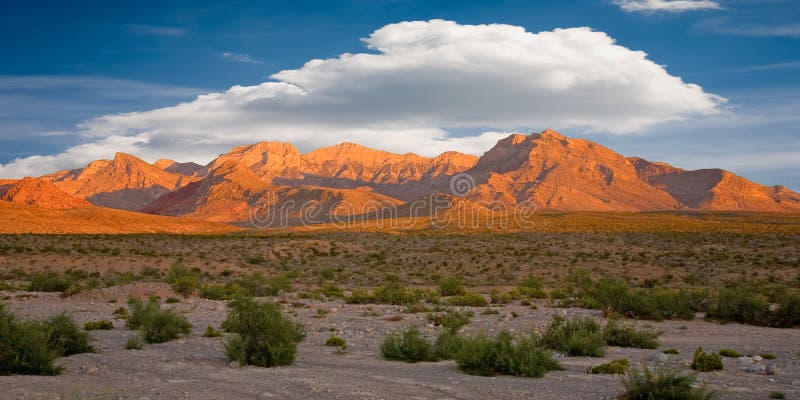 The mountains of Red Rock Canyon, Nevada early in the morning. The mountains of Red Rock Canyon, Nevada early in the morning.