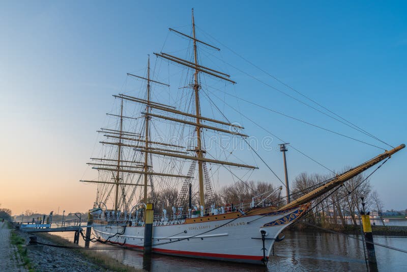 布里曼Vegesack,布里曼,德国- 2019 3月29日,风帆实习船德国在Vegesack停住 在1927被委任的船与 免版税库存图片 布里曼Vegesack,布里曼,德国- 2019 3月29日,风帆实习船德国在Vegesack停住 在1927被委任的船与 免版税库存图片