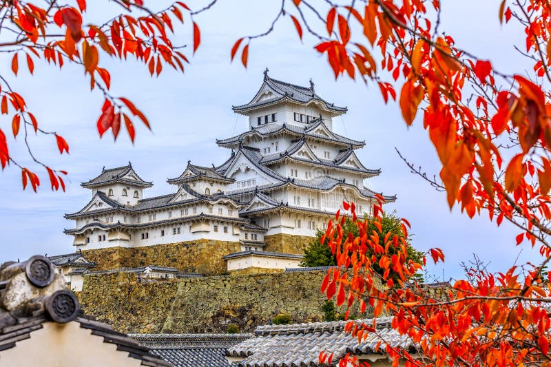 希梅希城堡白鹭城堡秋日本联合国教科文组织世界遗产明目城日本优雅而坚不可摧 免版税图库摄影