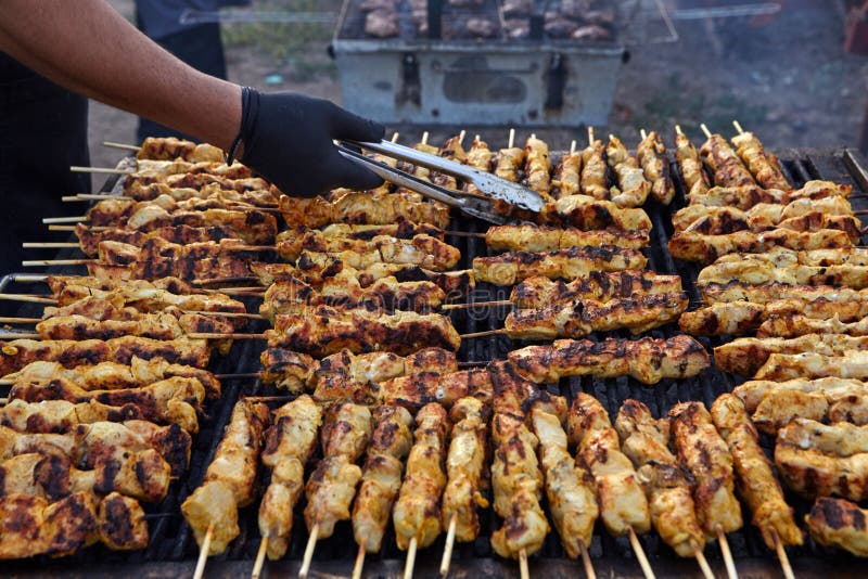 希腊souvlaki 从鸡cooki肉的鲜美传统食物