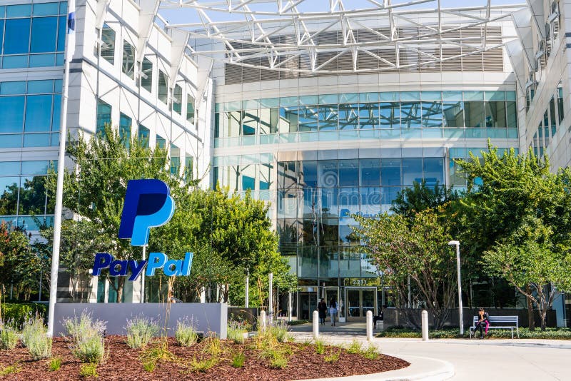 2019年9月3日圣何塞/加利福尼亚州/美国 — 硅谷PayPal总部;PayPal Holdings Inc. 是一家美国公司 免版税库存照片 2019年9月3日圣何塞/加利福尼亚州/美国 — 硅谷PayPal总部;PayPal Holdings Inc. 是一家美国公司 免版税库存照片