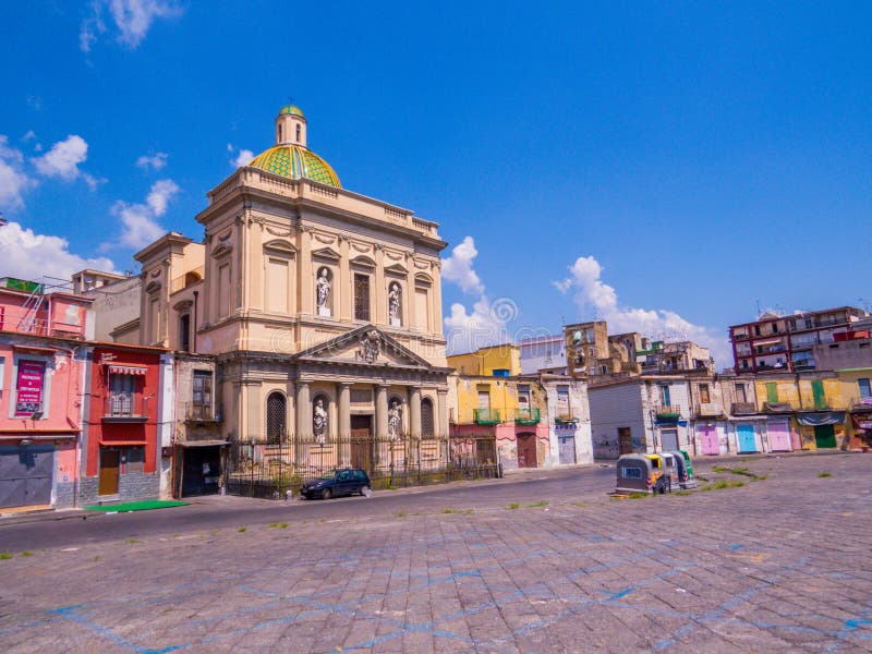 意大利那不勒斯,Chiesa di Santa Croce e Purgatorio al Mercato 库存照片 意大利那不勒斯,Chiesa di Santa Croce e Purgatorio al Mercato 库存照片