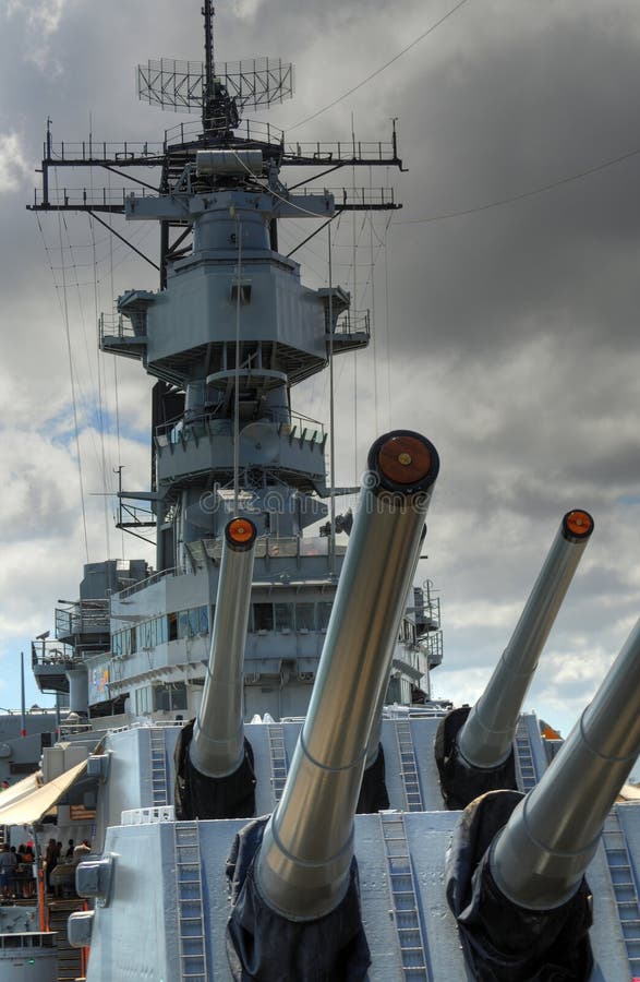 Battleship Missouri 16 inch guns. Battleship Missouri 16 inch guns