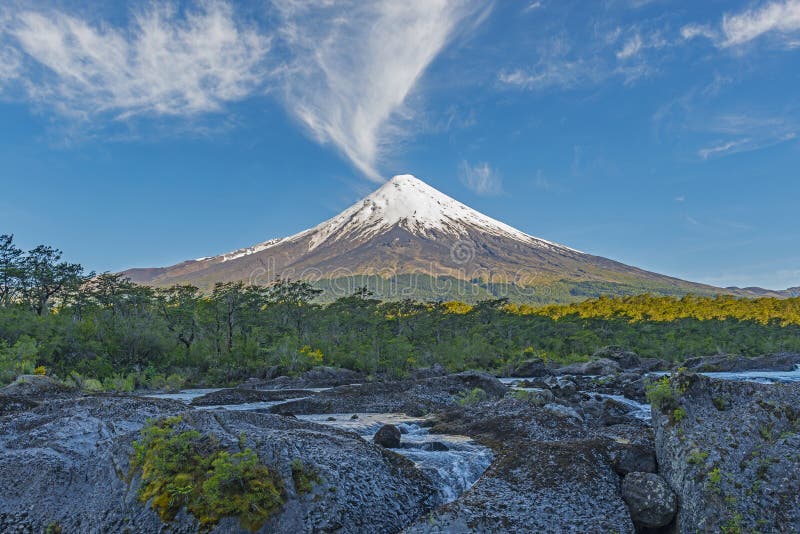 智利奥索诺火山日出 库存照片 智利奥索诺火山日出 库存照片
