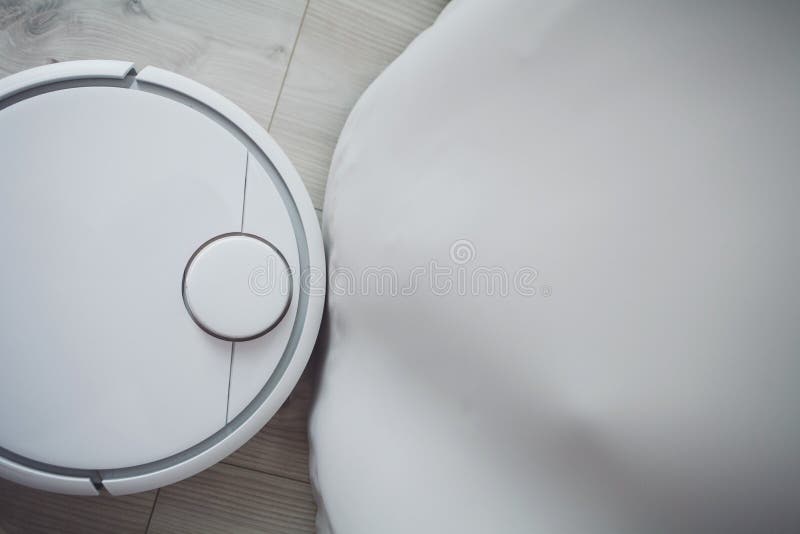 机器人吸尘器 免版税库存照片 机器人吸尘器 免版税库存照片