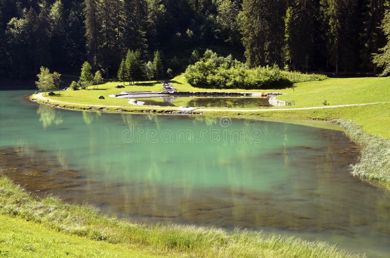 法国湖montriond 免版税库存照片 法国湖montriond 免版税库存照片