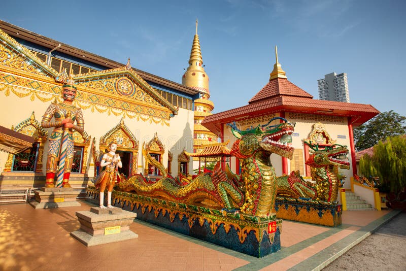 泰国佛教寺编辑类库存照片. 图片包括有旅游业, 聚会所, 雕象