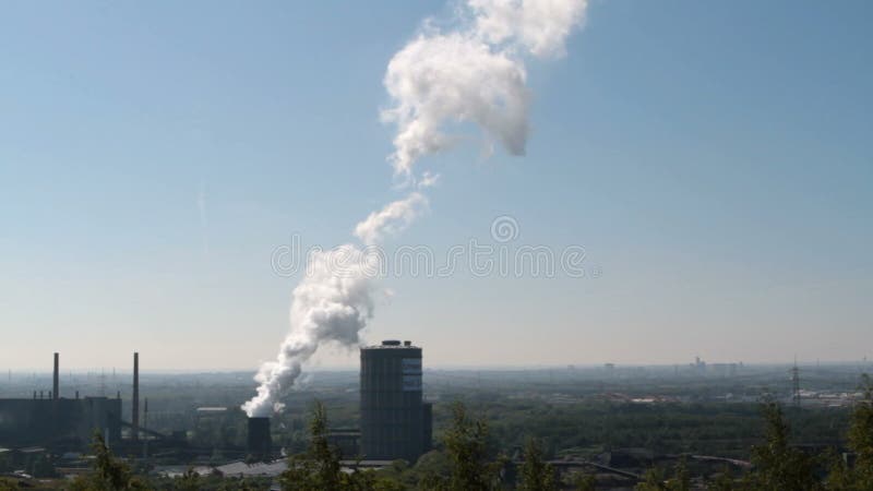 炼焦厂在博特罗普，德国繁荣