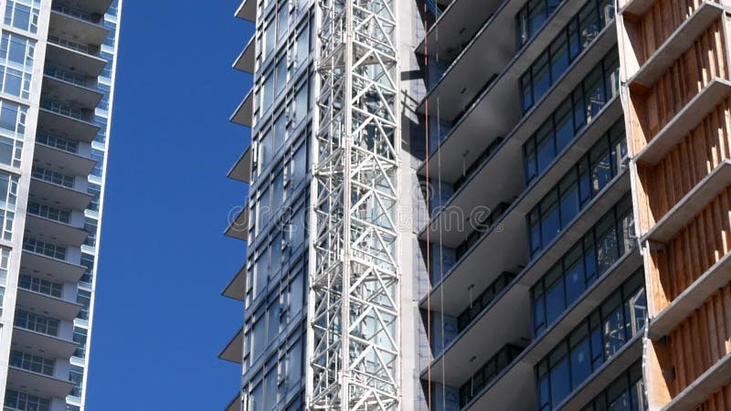 现代高层建筑物的行动与建筑用起重机的