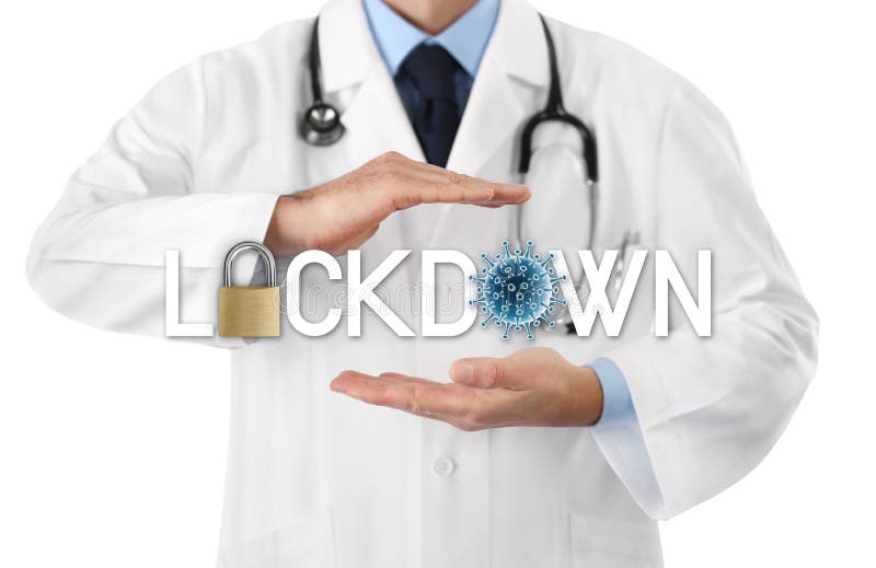 白色背景上隔离的带有锁定文本挂锁和蓝冠病毒符号图标的医生手