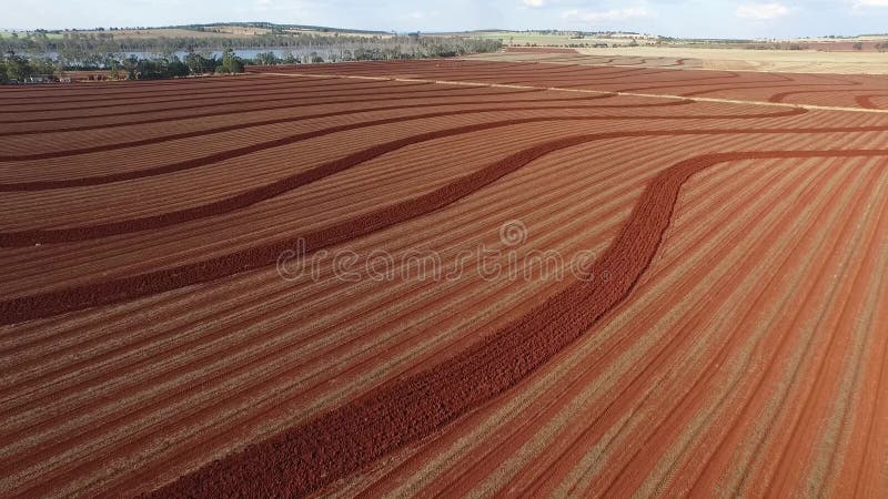空中英尺长度红色土壤农厂犁