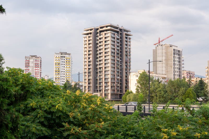 第比利斯新的多层住宅楼 免版税库存照片