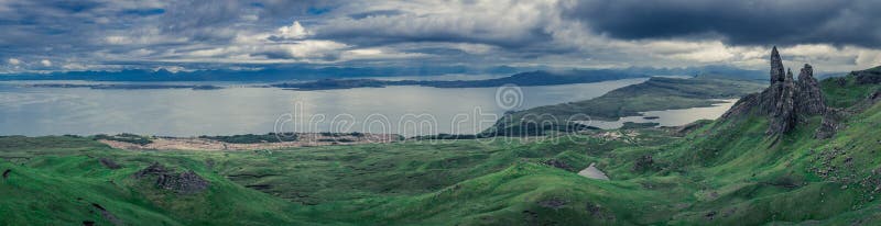 老人Storr,斯凯岛,苏格兰小岛全景 库存照片