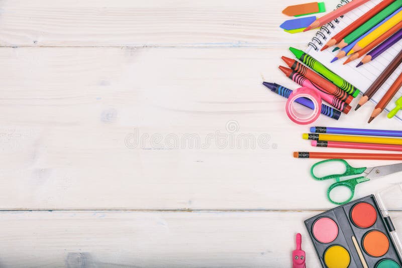 背景空白的学校用品 免版税图库摄影