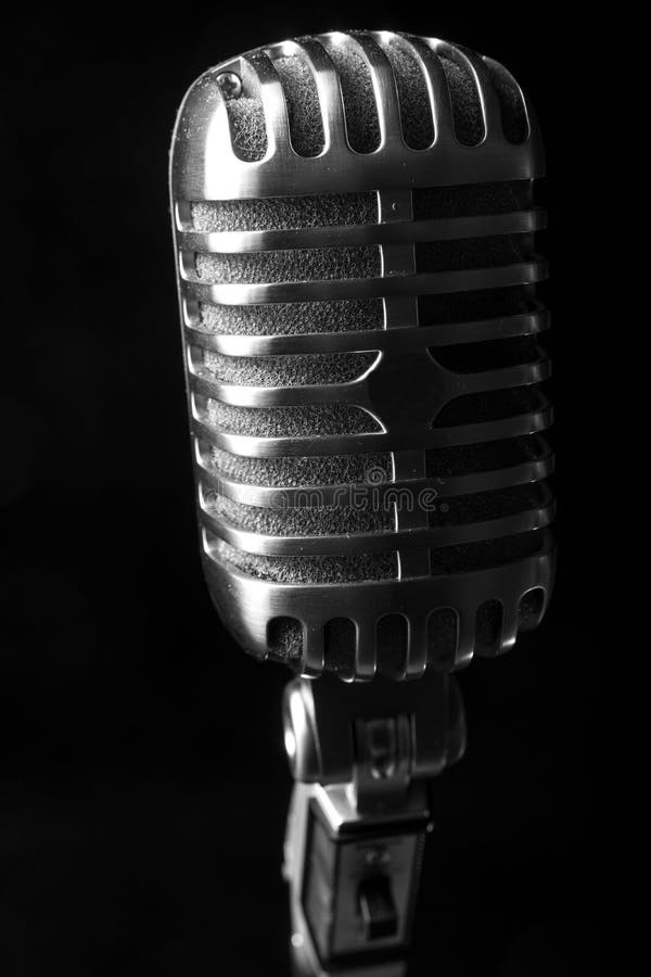 Download 葡萄酒话筒 库存照片. 图片 包括有 黑暗, 非典型, 招待, 设备, 收音机, 唱歌, 性能, 金属, 阶段 - 72356262