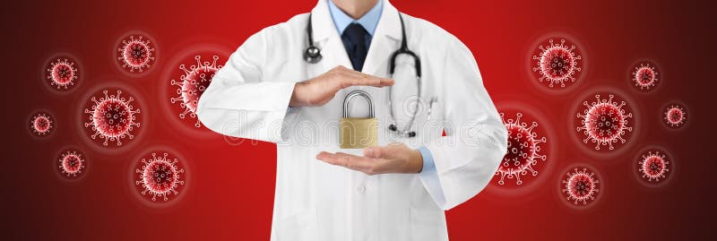 锁定概念医生手，红色背景上隔离挂锁，带电晕病毒符号图标复制空间和网页横幅