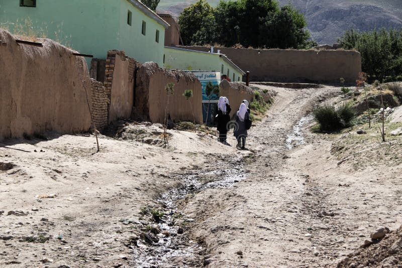 阿富汗北部乡村街道 库存图片