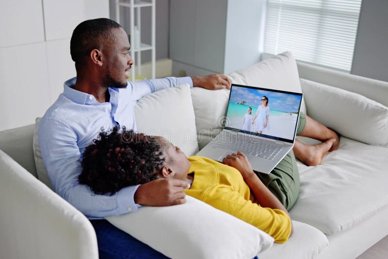 非洲家庭看电视