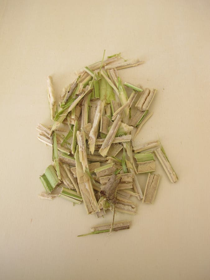 骨髓切成小块的黑色长木 库存照片