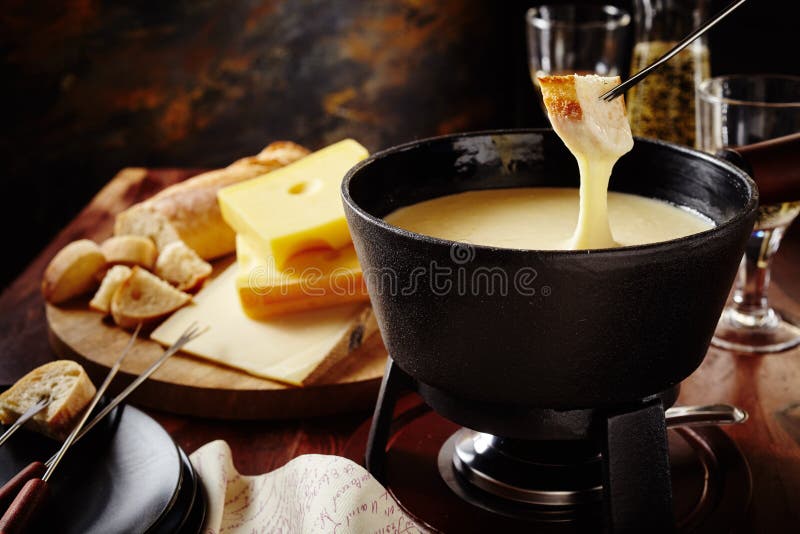 鲜美传统瑞士乳酪涮制菜肴