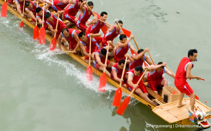 Dragon boat races are held in china