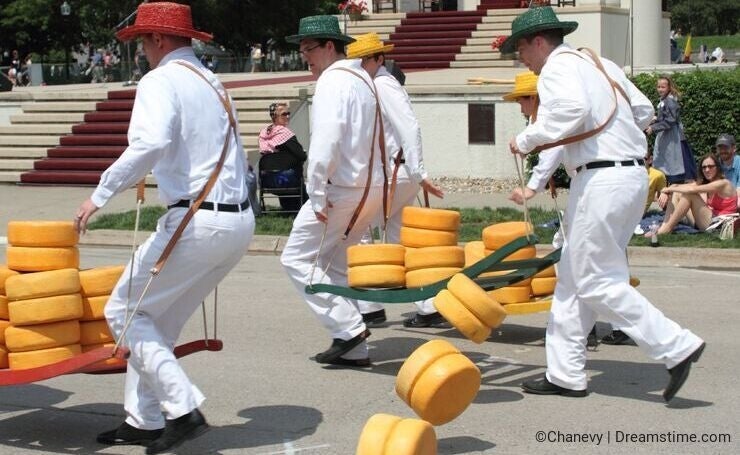 Cheese porters racing