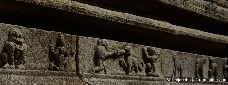 One of the many ornate walls of Maha-Mantapa, the great hall inside Vijaya Vittala Temple at Humpi