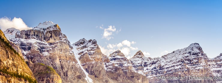 Landscape view of Moraine lake in Canadian Rocky Mountains