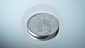 1 lats 2007 - Owl Closeup Coin of the Latvian republic