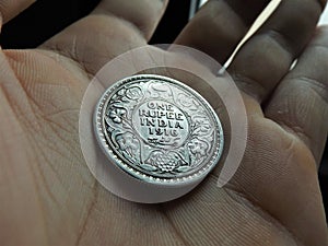 1 silver ruppee of India