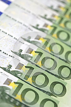 100-Euro bills