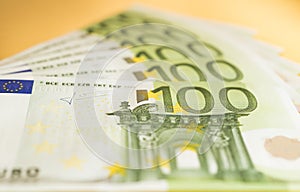 100 euro bills