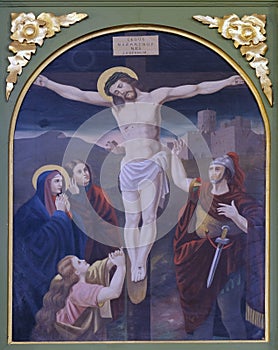 12th Stations of the Cross, Jesus dies on the cross