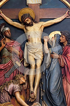 12th Stations of the Cross, Jesus dies on the cross