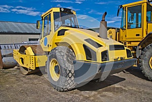 16 tonnes single drum rollers (bomag)